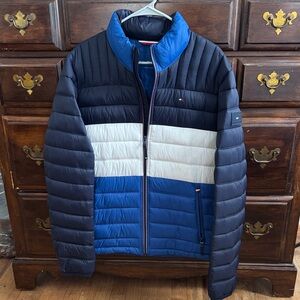Tommy Hilfiger men’s Stand Collar Packable Puffer
